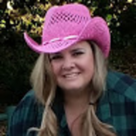 Meet your Posher, Jennifer - Picture 1 of 1